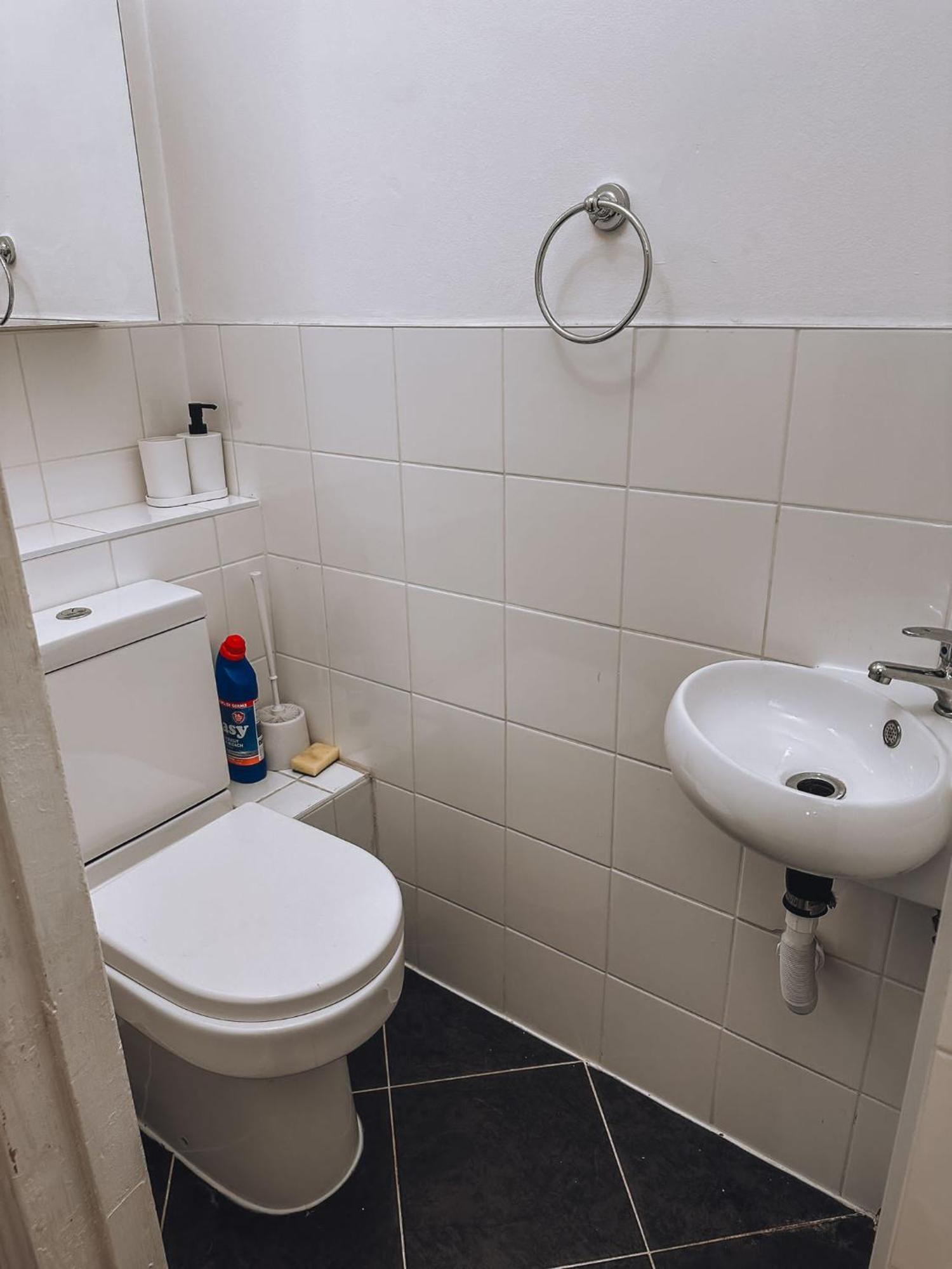 Cosy 2 Bedroom Apartment In Swiss Cottage. لندن المظهر الخارجي الصورة