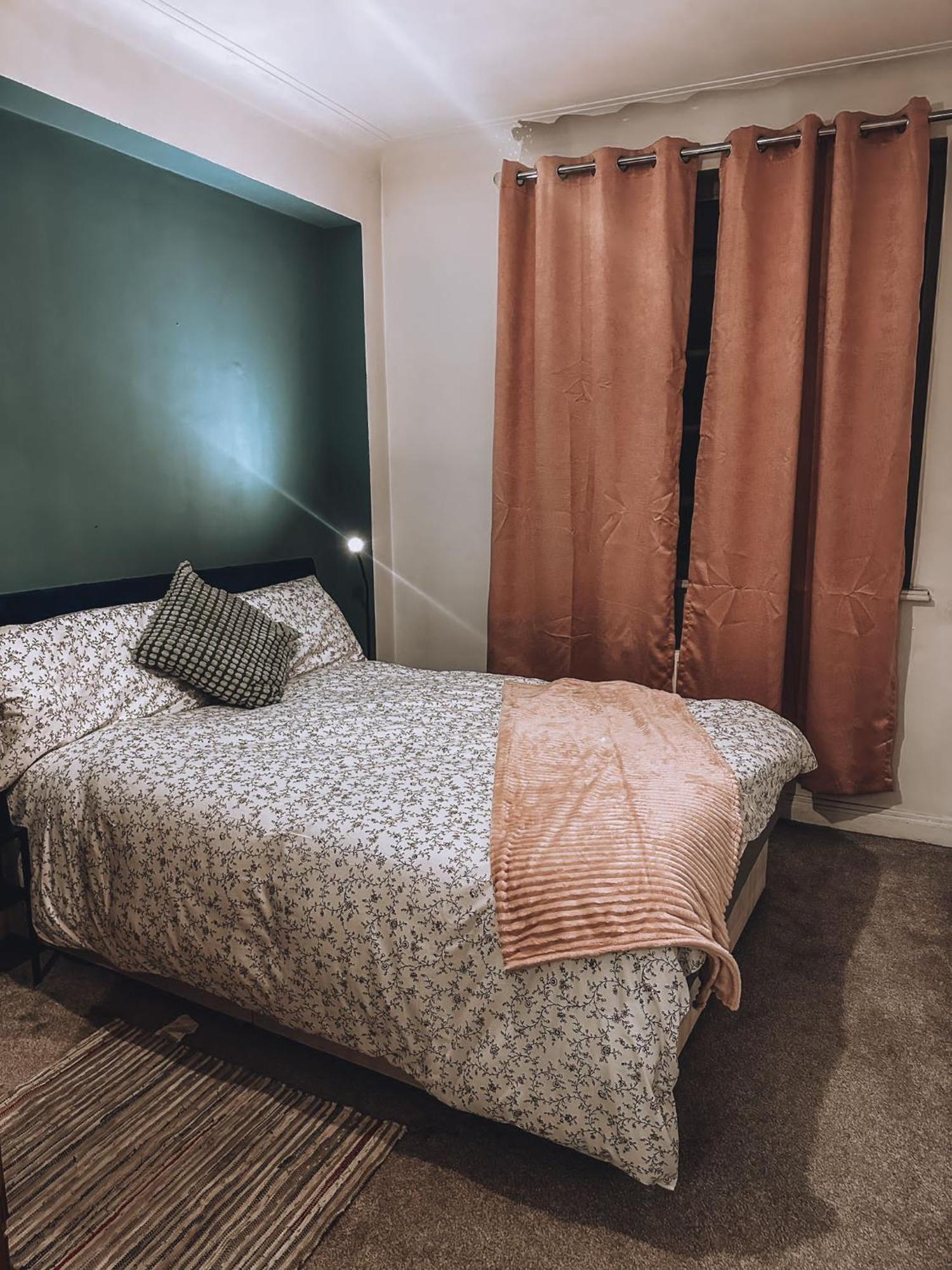 Cosy 2 Bedroom Apartment In Swiss Cottage. لندن المظهر الخارجي الصورة
