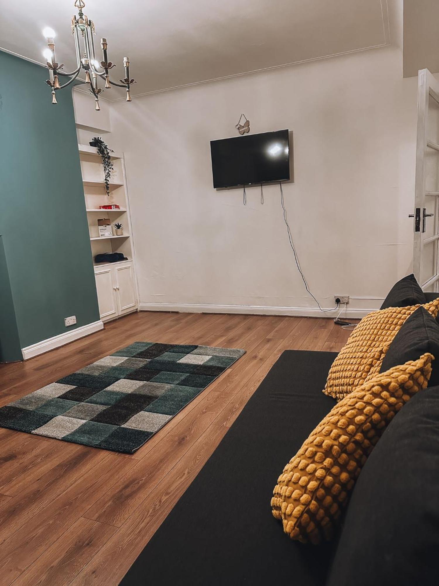 Cosy 2 Bedroom Apartment In Swiss Cottage. لندن المظهر الخارجي الصورة